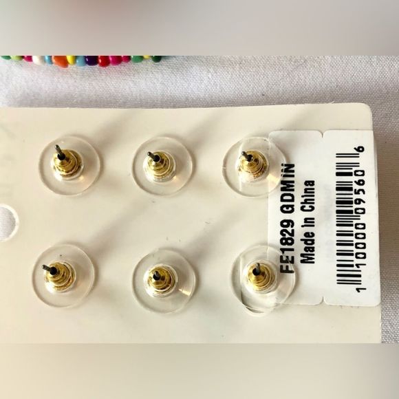 Seed bead colorful necklace with green + earring set, gold tone - Picture 6 of 10